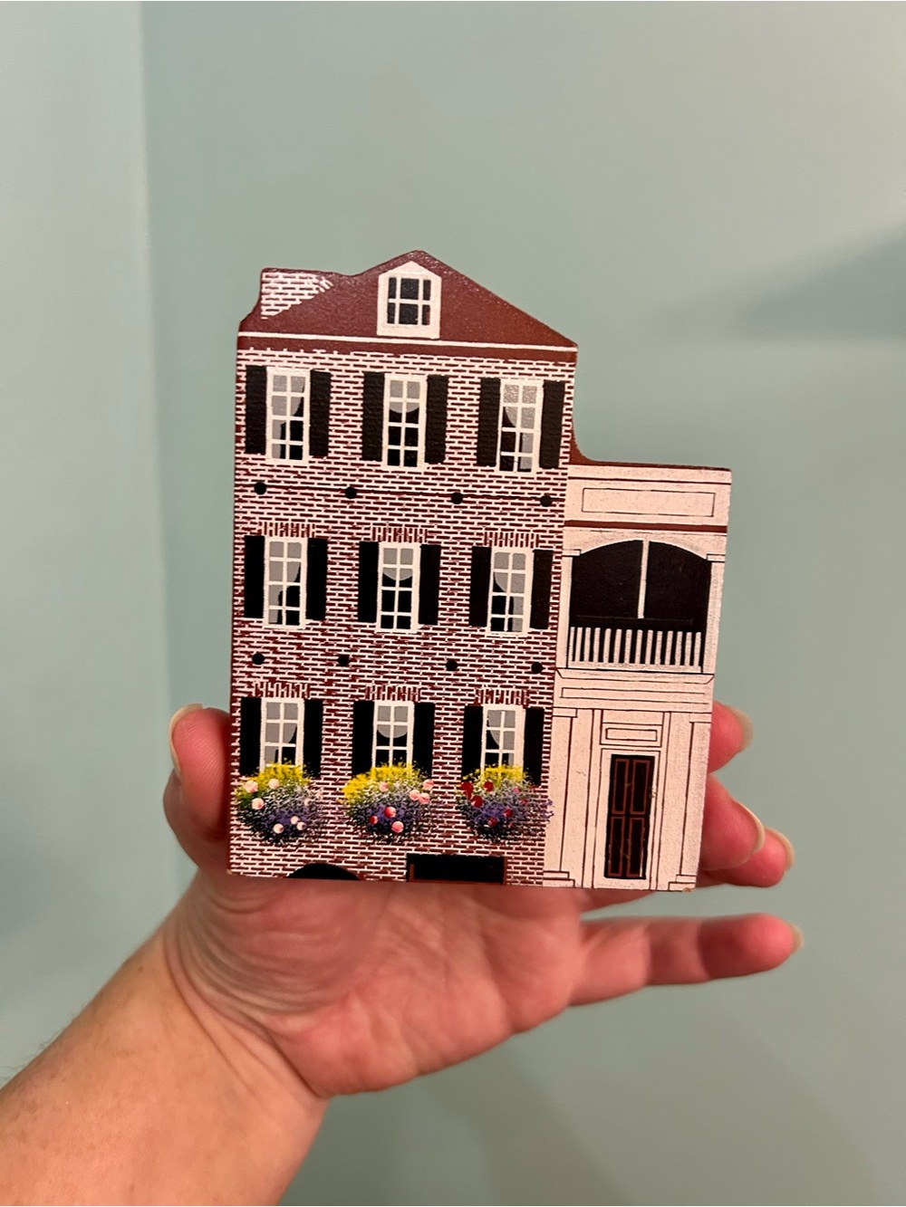 Sheila's Collectible Wooden House 90 Church St Charleston, South Carolina